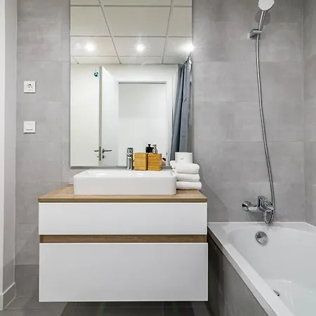 شقة Oasis510 - Beautiful With Amazing View إِستيبونا
